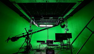 Sahne  Aydınlatma ve  Işık  Sistemlerinde  Tv ve Stüdyo  Hizmetleri
